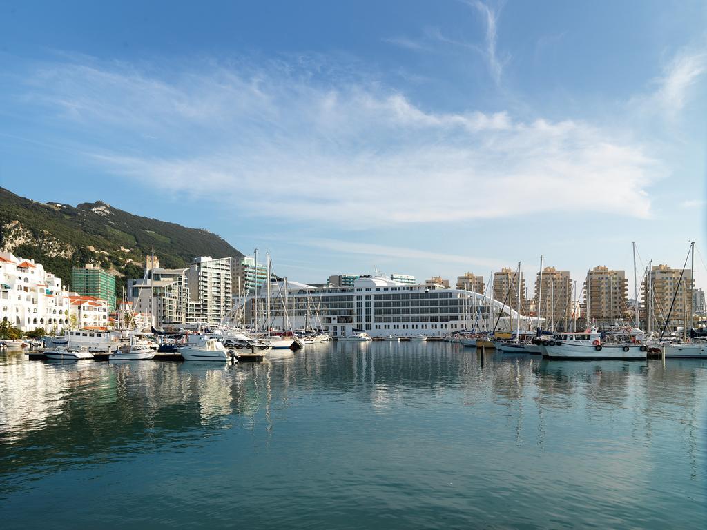 Sunborn Gibraltar Hotel Екстериор снимка