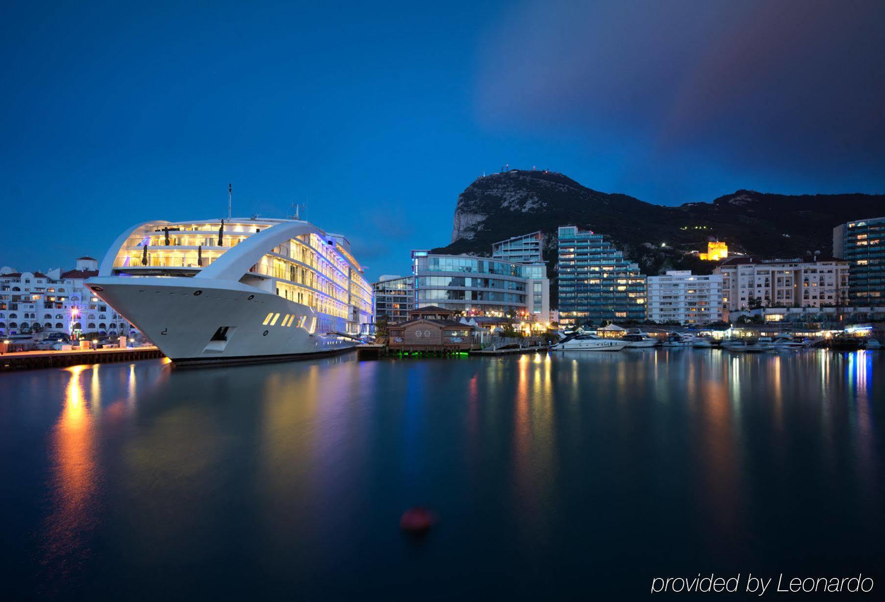 Sunborn Gibraltar Hotel Екстериор снимка